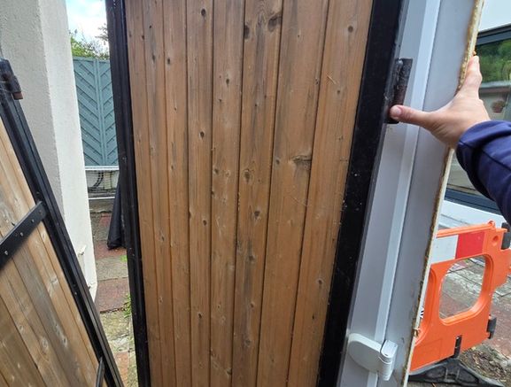 Side Gates