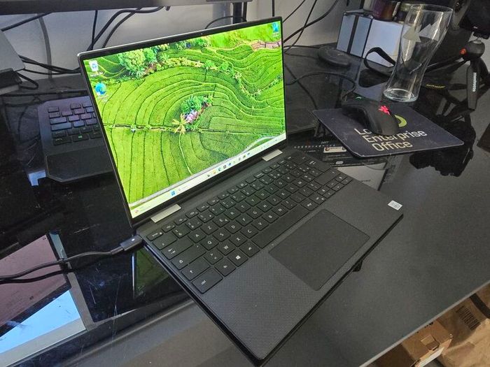 Dell XPS 13 2in1 7390 (doesn't always boot up)