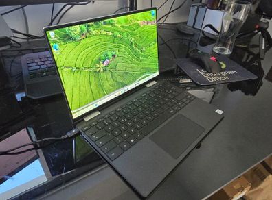 Dell XPS 13 2in1 7390 (doesn't always boot up)