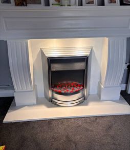Electric fireplace with surround