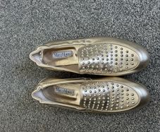 MarcoMoreo gold flats