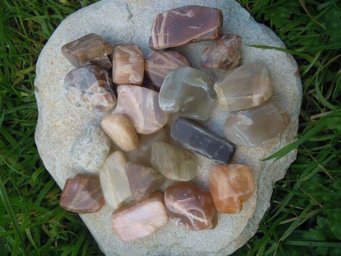 Natural Moonstone tumblestones,Crystals,Moonstone