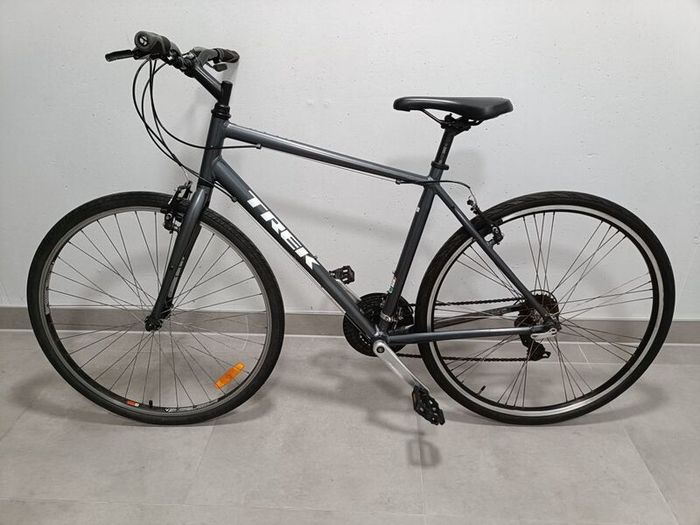 Trek hybrid bicycle size M 20 inch