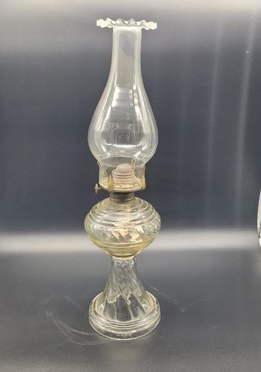 A Rare and Beautiful "Dabbs" Brand Oil Lamp made in Portugal in the late 1800s