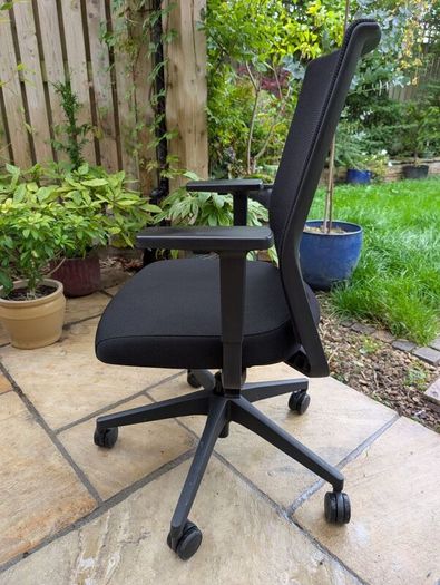 ergonomic office chair
