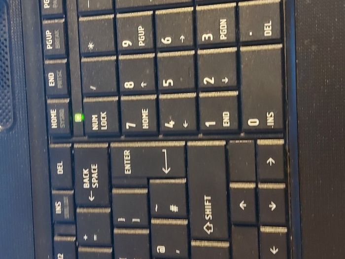 Toshiba Satellite C660-18C, Intel Celeron CPU 925, 2.3GHz, 4GB Ram, 255GB HDD, Windows 10, Microsoft Edge, Chrome and VLC