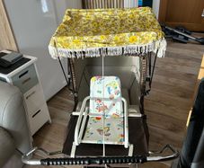 Silver Cross dolls pram