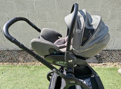 baby carseat