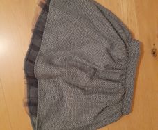 Girl's skirt, age 11-12