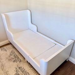 IKEA BUSUNGE kids extendable bed
