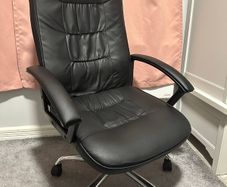 Computer chair