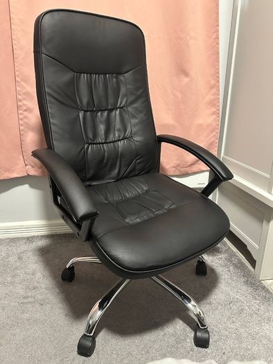 Computer chair