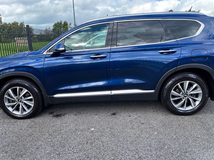 Hyundai Santa Fe 2WD Executive Plus 5DR