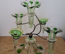 Victorian glass epergne/centrepiece