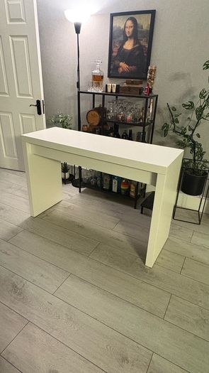 dressing table with drawer
