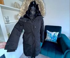 Black Hooded Long Winter Coat from Zara. Size Small UK 8 / EU 36