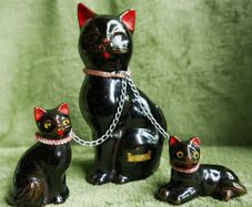 Vintage 1960s Irish Kilkenny Black Mother and Kittens made in Japan