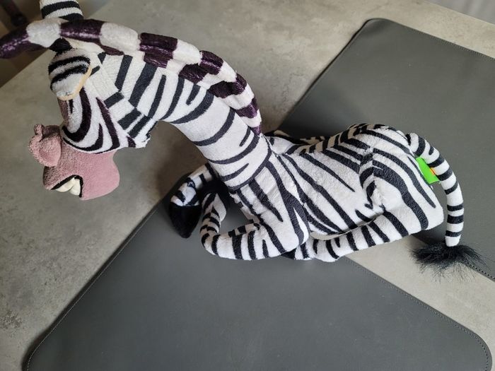 Rare 2004 Dreamworks Marty Madagascar Gosh International Soft Toy Plush Teddy Bear Like New