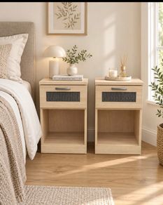 Nightstand/ side table