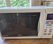 Rare Find Vintage 27L Whirpool Microwave and Grill