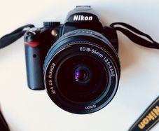 Nikon D5000 digital SLR