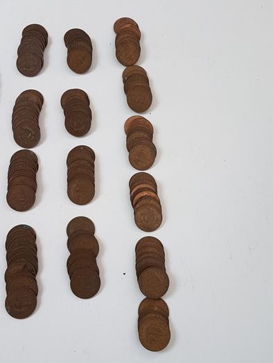164 x Vintage Half Penny British Coins