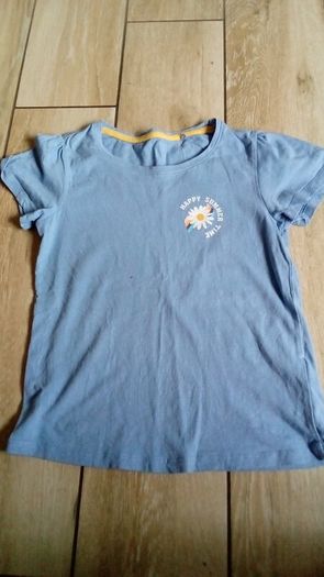 girls wear. Aged.   7 -  8.    Yrs