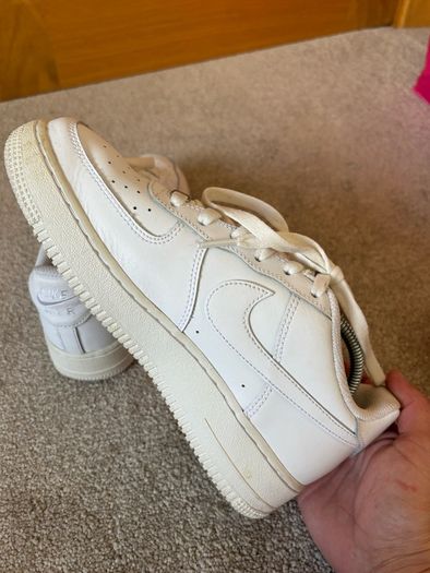 Classic White Leather Nike Air Force 1 Low Trainers UK 5.5
