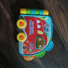 VTECH toot toot book
