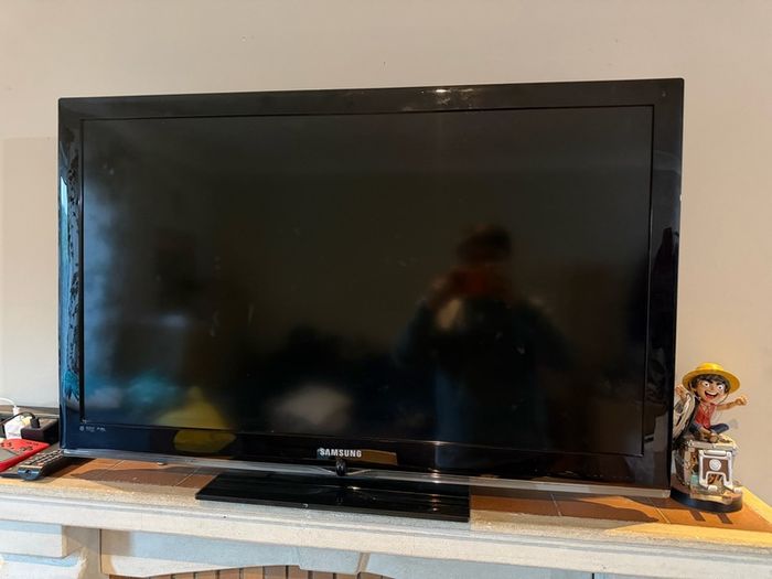 samsung tv 40" (broken - backlight)