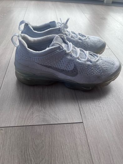 nike trainers