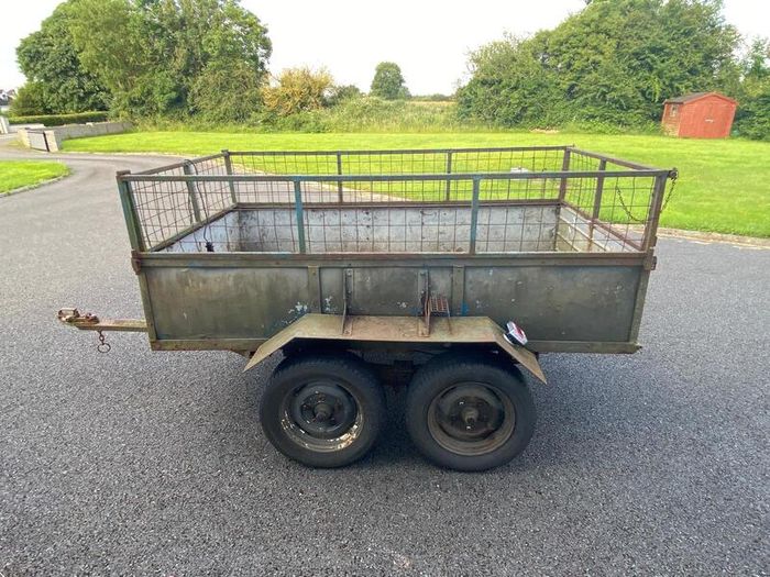 Trailer