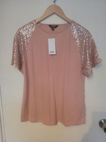 Lipsy top