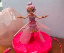 Hatchimals Pixies Crystal Flyers toy