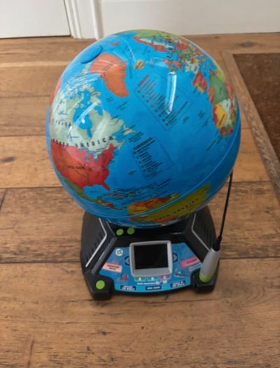 leap frog globe