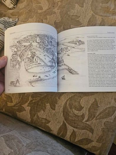 A Burren Journal.  By Sarah Poyntz. Illustrated By Gordon D'arcy & Anne Corff. Large Volume Paperback In Good Condition.  See Photos For Same.