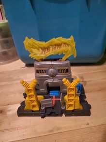 Hot Wheels City Downtown Power Plant Blast Play Set
