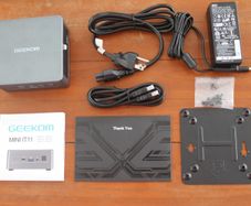 Geekom Mini It11 (core I7-11390h) Mini PC