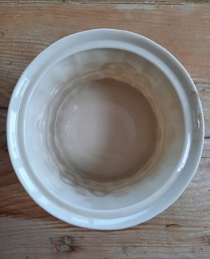 Vintage Belleek Biscuit Barrell