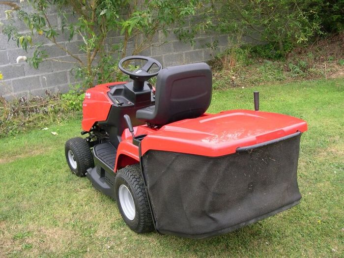 Bluebird (same as Castel Garden) ride-on Mower