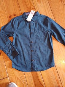 BNWT Age 7-8 blue/Green Shirt