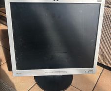 17" HP Computer monitor