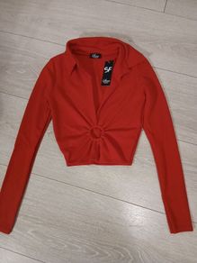 New size 6 red ladies top