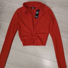 New size 6 red ladies top