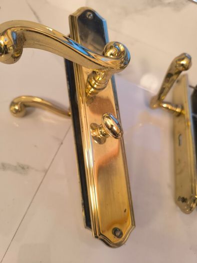 Brass indoor door handles