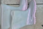 wellies