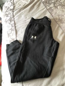 Mens under armour bottoms size M