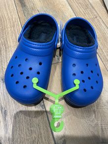 Crocs lined blue kids size J3 EU 34-35 brand new
