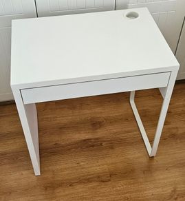 Desk white