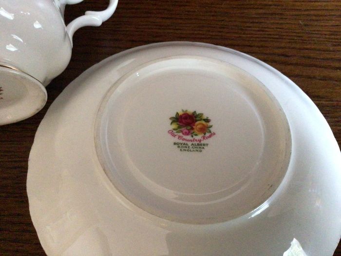 Royal Albert Country Roses Tea Cup and Saucer